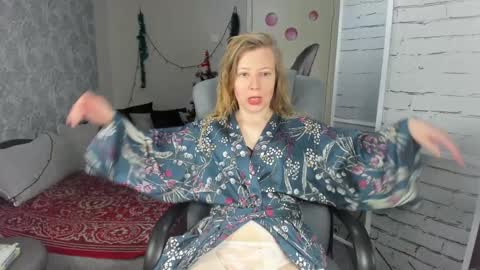 funny_bunny4 online show from 01-11-25, 01:11