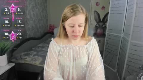 funny_bunny4 online show from 11-30-25, 06:34