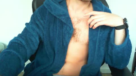Snapshot of funnyeucouple chatting on 06-02-26, 07:54 YWhiteNiceMan online show from 06-02-26, 07:54