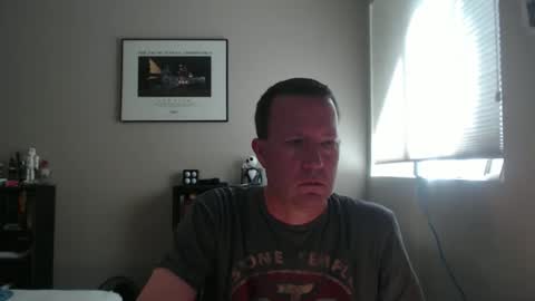 Snapshot of funplaytimesayhello chatting on 04-25-26, 08:28 Hello online show from 04-25-26, 08:28