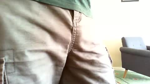 Snapshot of funslimguy chatting on 06-18-26, 11:36 Funslimguy online show from 06-18-26, 11:36