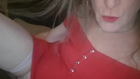 Snapshot of funtimetgirl chatting on 03-02-25, 10:03 Jessie Love online show from 03-02-25, 10:03