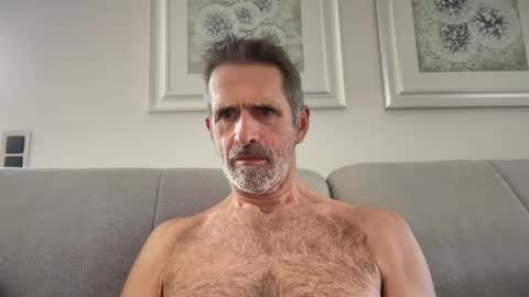 Brad online show from 05-08-26, 01:38