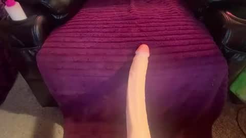 Snapshot of funwithtoyz chatting on 12-15-24, 11:01 funwithtoyz online show from 12-15-24, 11:01