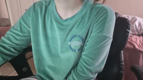 Snapshot of fuxkme_jen chatting on 12-21-24, 06:02 fuxkme_jen online show from 12-21-24, 06:02