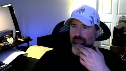 Snapshot of fuzz69_ chatting on 02-04-26, 10:43 fuzz69_ online show from 02-04-26, 10:43