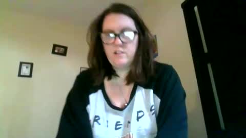 fuzzypeaches87 online show from 03-20-26, 04:23