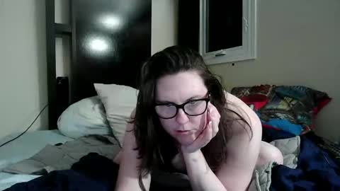 fuzzypeaches87 online show from 05-04-26, 04:19
