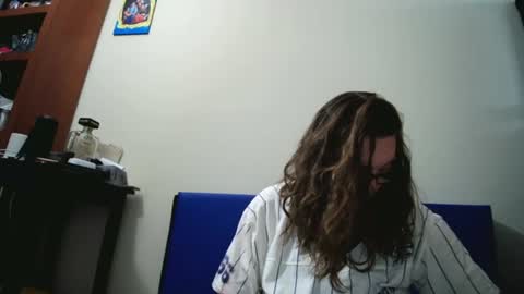 fuzzypeaches87 online show from 07-11-26, 04:43
