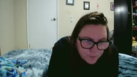 fuzzypeaches87 online show from 07-25-26, 04:32