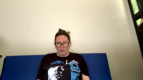 fuzzypeaches87 online show from 07-30-26, 07:24