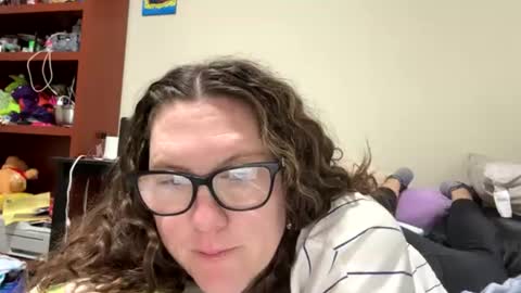 fuzzypeaches87 online show from 08-02-26, 03:10