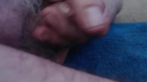 Snapshot of fuzzzman chatting on 01-16-26, 05:33 Mark online show from 01-16-26, 05:33