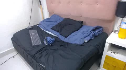 g0lden_hack online show from 02-03-26, 06:35