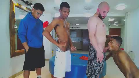 Snapshot of g4mens chatting on 12-07-24, 01:25 G4MENS online show from 12-07-24, 01:25