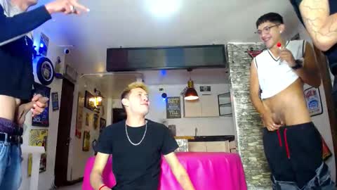 Snapshot of g4mens chatting on 09-15-25, 04:51 G4MENS online show from 09-15-25, 04:51