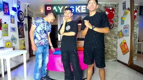 Snapshot of g4mens chatting on 09-20-25, 04:41 G4MENS online show from 09-20-25, 04:41