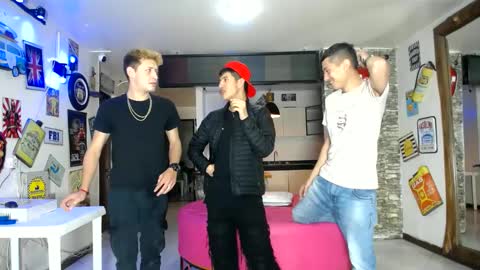 Snapshot of g4mens chatting on 09-30-25, 02:44 G4MENS online show from 09-30-25, 02:44