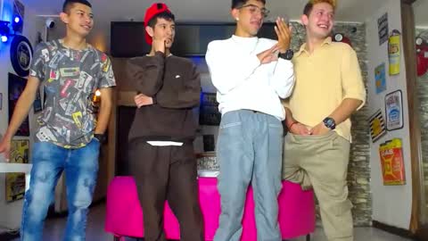 Snapshot of g4mens chatting on 10-03-25, 02:47 G4MENS online show from 10-03-25, 02:47