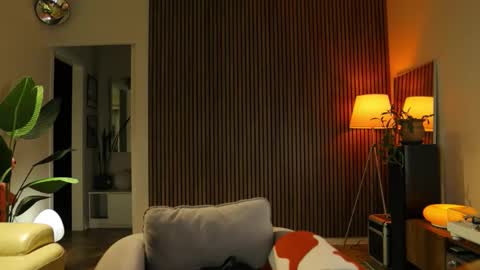 Snapshot of g_ia chatting on 09-15-25, 05:13 G online show from 09-15-25, 05:13