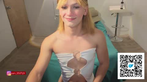 Snapshot of g_obedient_boy chatting on 04-10-26, 10:53 g_obedient_boy online show from 04-10-26, 10:53