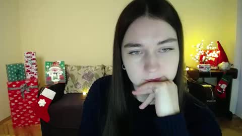 Jaklin online show from 12-24-24, 02:22