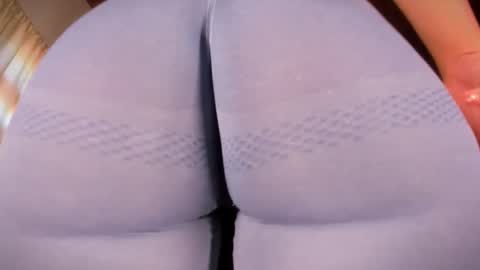 Snapshot of gabby_haze chatting on 09-20-25, 04:52 G A B R I E L A online show from 09-20-25, 04:52