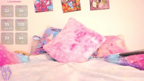 Snapshot of gabi_m chatting on 10-23-25, 10:58 please follow my friendasya zas online show from 10-23-25, 10:58