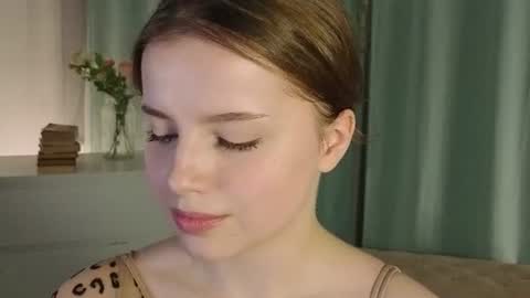 Snapshot of gabimeshuggah chatting on 07-04-26, 10:16 Gabi online show from 07-04-26, 10:16