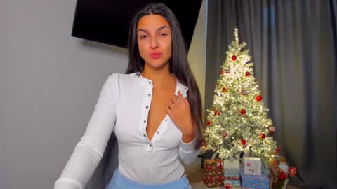 Snapshot of gabri_baby chatting on 12-28-24, 10:03 The next stream in car 1 december 10pm time in France online show from 12-28-24, 10:03