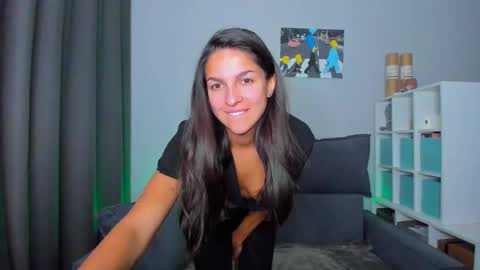 Snapshot of gabri_baby chatting on 10-10-25, 07:07 The next stream in car 1 december 10pm time in France online show from 10-10-25, 07:07