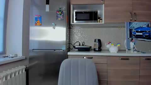 Snapshot of gabri_baby chatting on 10-29-25, 12:18 The next stream in car 1 december 10pm time in France online show from 10-29-25, 12:18