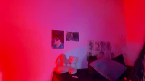 Gabriela online show from 10-14-25, 02:40