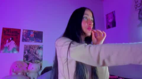 Gabriela online show from 11-04-25, 07:46