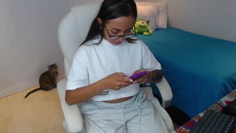 .  online show from 02-10-25, 12:08