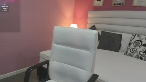 Gabriela salgado online show from 12-30-24, 11:04