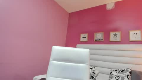 Gabriela salgado online show from 02-14-25, 10:59