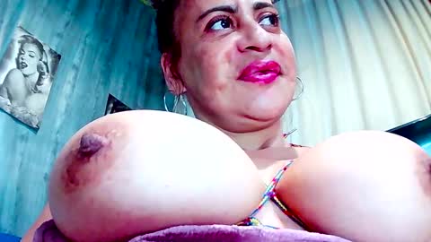 Gabriella Lopez online show from 03-10-25, 05:50