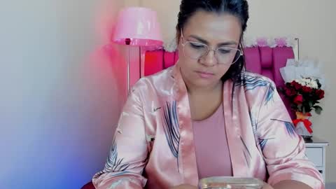 Snapshot of gabrielaa_01 chatting on 01-24-25, 06:25 Gaby Im on vacation see you on November 25 online show from 01-24-25, 06:25