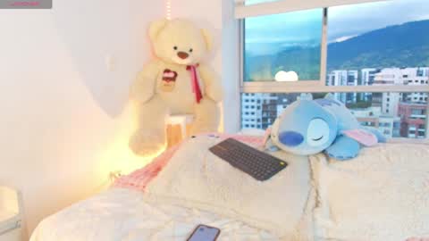 Snapshot of gabrielablake chatting on 04-16-26, 10:56 online show from 04-16-26, 10:56