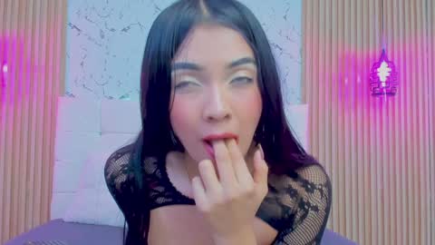 Gabriela Evans MS online show from 01-23-25, 01:30