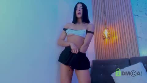 Snapshot of gabrielam_ms chatting on 10-28-25, 06:50 Gabriela Evans MS online show from 10-28-25, 06:50