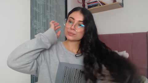 GabrielaRossa online show from 02-25-25, 07:47