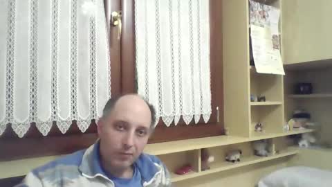 Gabriele online show from 12-21-25, 09:22