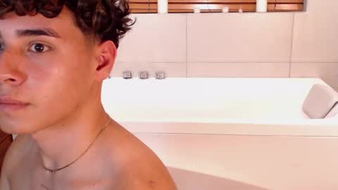 gabriell_ramirez_ online show from 02-08-25, 07:04