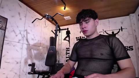 gabriell_ramirez_ online show from 02-15-25, 04:03