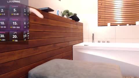 gabriell_ramirez_ online show from 02-17-25, 09:56