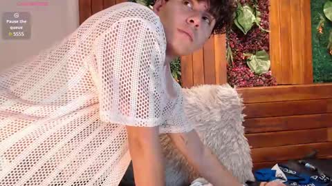 gabriell_ramirez_ online show from 02-21-25, 08:40