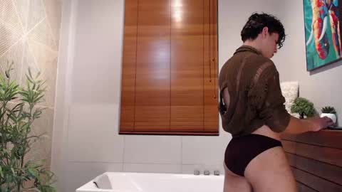 gabriell_ramirez_ online show from 03-09-25, 01:14