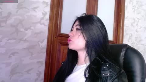 Snapshot of gabriella27_ chatting on 09-25-25, 12:09 gabriella online show from 09-25-25, 12:09